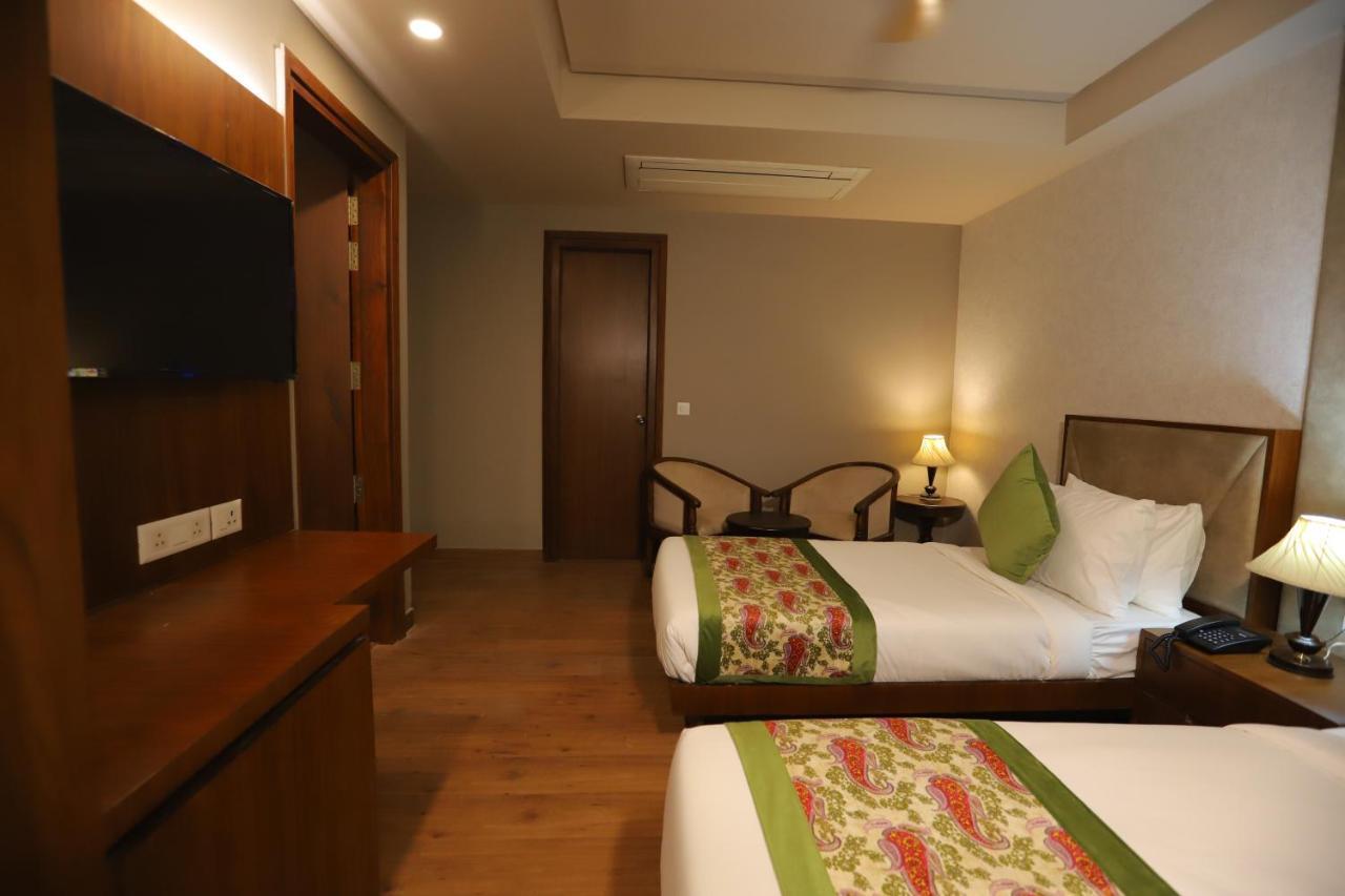 Ip Royal Hotel - New Delhi Extérieur photo