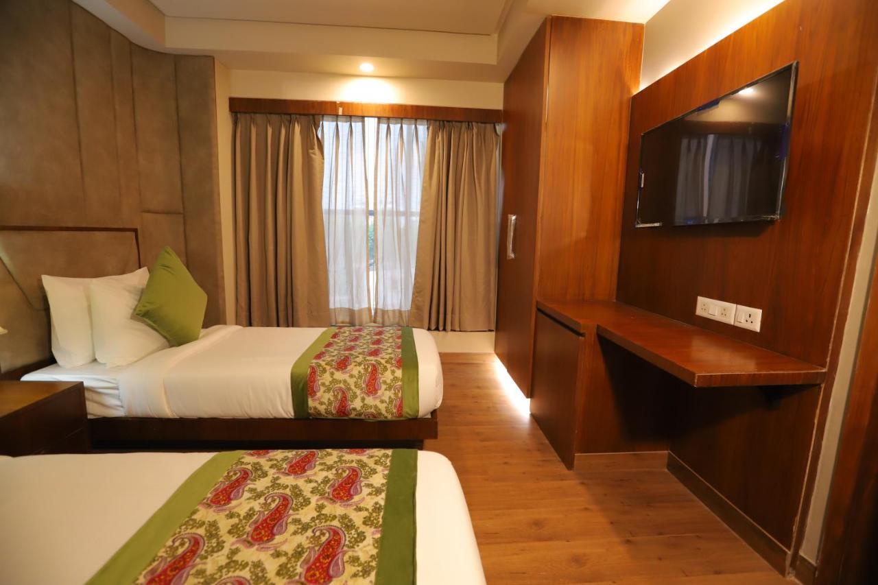 Ip Royal Hotel - New Delhi Extérieur photo
