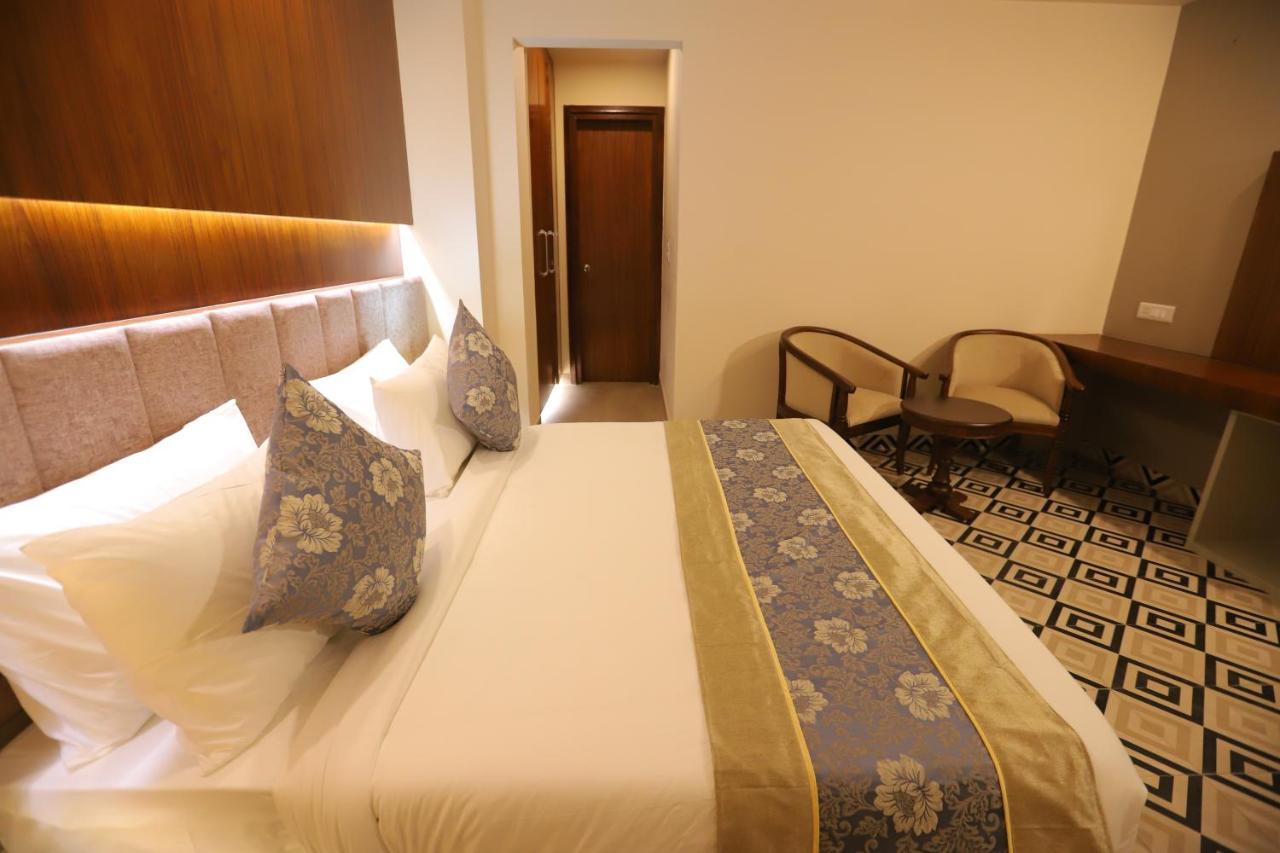 Ip Royal Hotel - New Delhi Extérieur photo