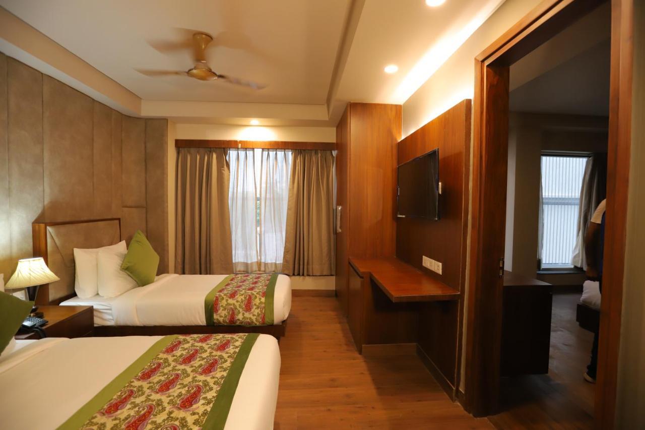 Ip Royal Hotel - New Delhi Extérieur photo